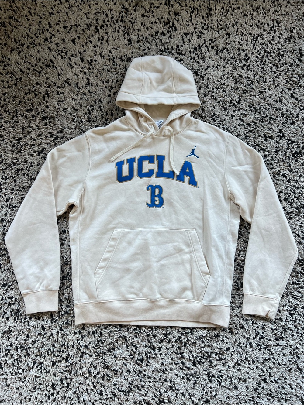 Nike Jordan UCLA Bruins Hoodie Off White Cream Color Pullover Men’s Medium